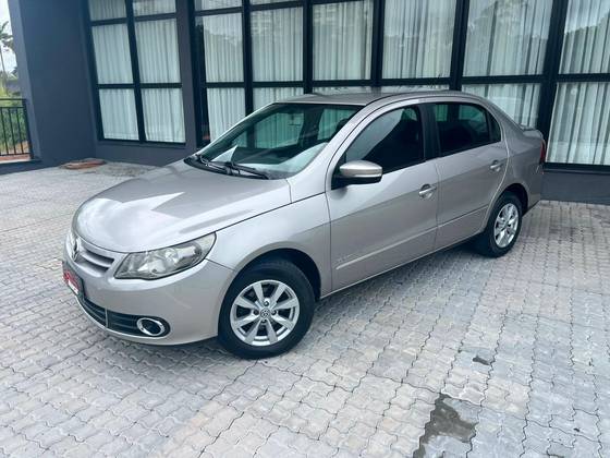 VOLKSWAGEN VOYAGE 1.6 MI COMFORTLINE 8V FLEX 4P MANUAL VOLKSWAGEN VOYAGE 1.6 MI COMFORTLINE 8V FLEX 4P MANUAL